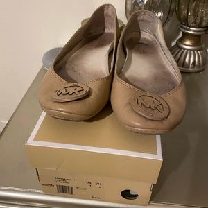 Micheal Kors Lindsay Ballet flat nude
